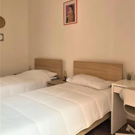 Apartment Stradivari 10 Bright *