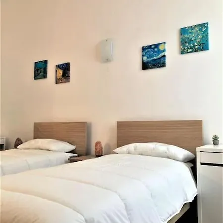 Apartment Stradivari 10 Bright Milan
